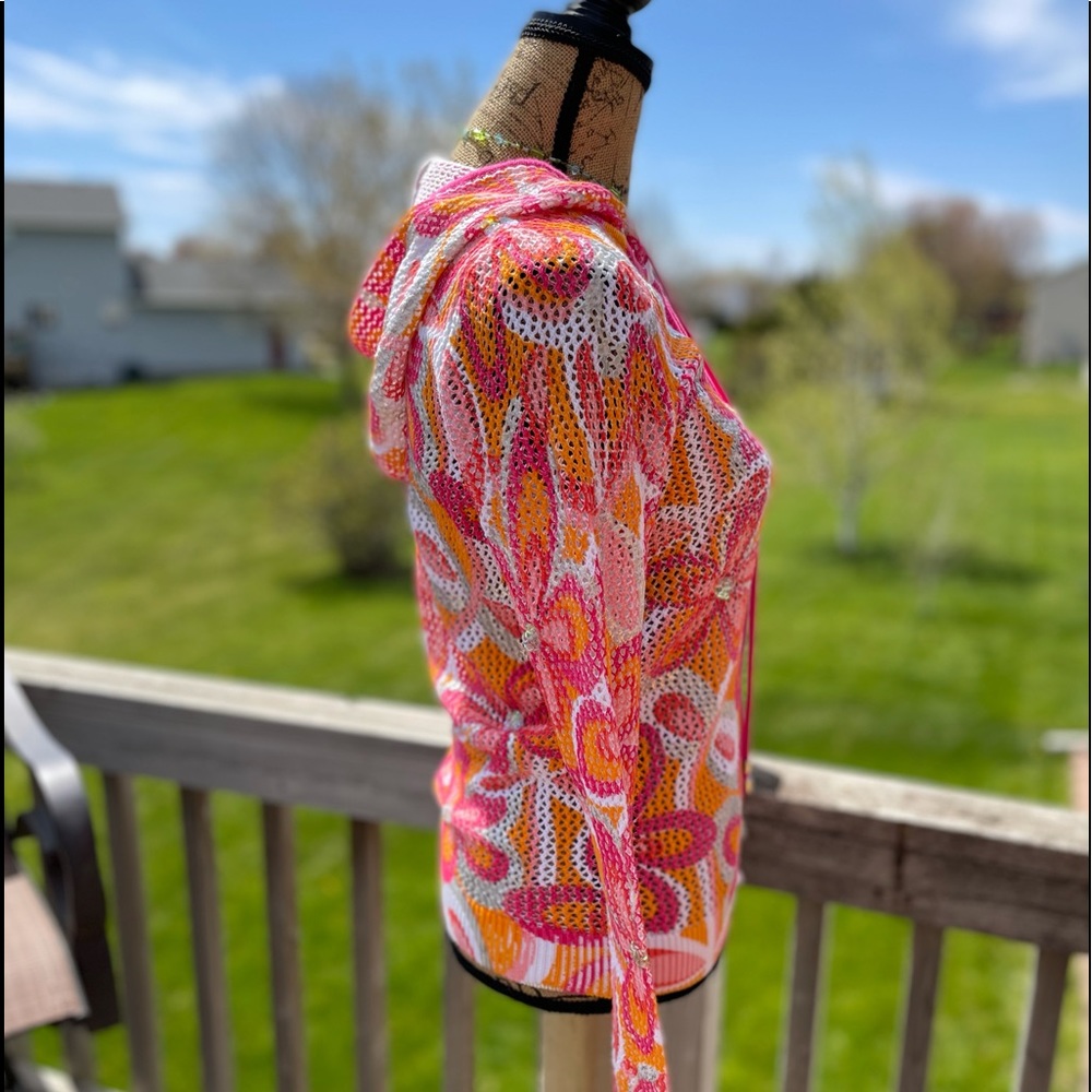 💕💛🌺🌸Gorgeous hoodie - Picture 3 of 9